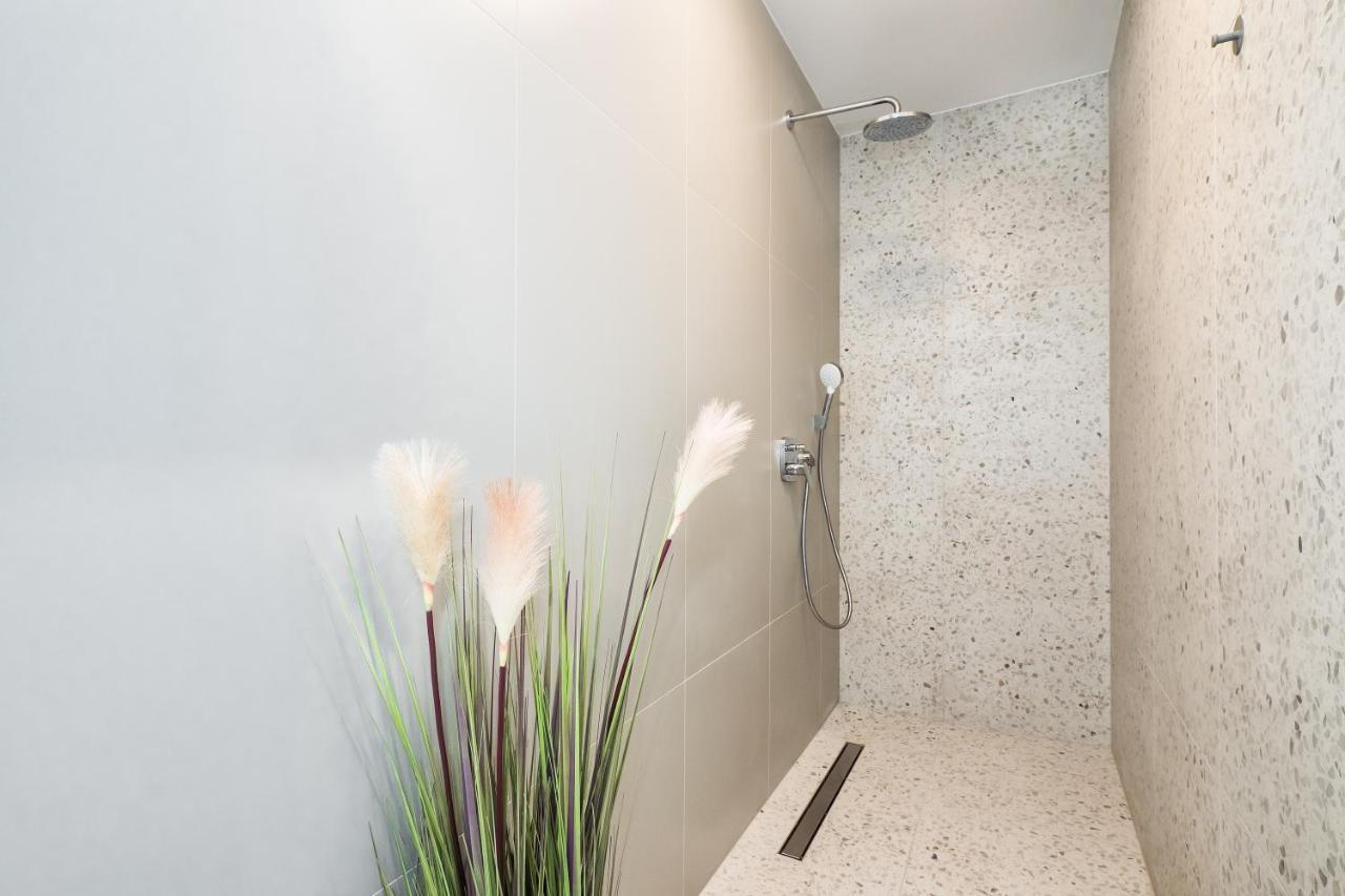 Lucio Suites สปลิท ภายนอก รูปภาพ